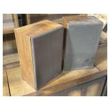 Realistic Bookshelf speakers