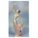 Nao Hand Made Porcelain "Baliarina Aplausos The