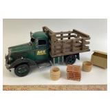 Metal Ace Trucking Model & Accessories: Barrel, Cr