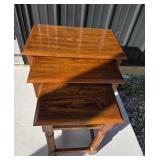 Oak Nesting Tables With Turned Legs