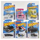 Hot Wheels Character Car Collection NOS