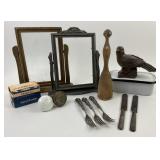 044495Antique Frames & Doorknobs, Bird, Flatware