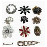 Costume Jewelry Brooches: Gerrys Gold tone