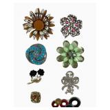 Costume Jewelry Brooches: Germany gold tone pin,