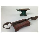 Small Cast Iron Anvil, Metal Egg Scale