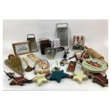 Decorative Farmhouse Kitchen Items, Holiday Accent