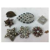 Costume Jewelry Brooches: Art Pink green and gold