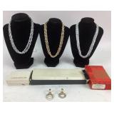 Costume Jewelry: Sarah Coventry Silver Tone chain
