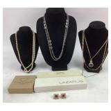 Costume Jewelry: Sarah Cov gold tone clip on