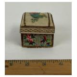 Alexandra Needle Case With Floral Design