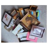 Picture Frames in Wood, Metal, Plastic Designs