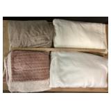 Blankets: Sherpa Style, Throw, Cream