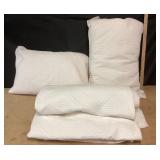 Charter Club Quilt & Pillowcases Set
