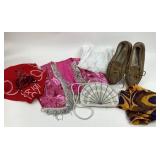 Women's Apparel, Minnetonka Moccasins, Beaded Bag