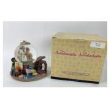 Disney "Everyone Wants to Be a Cat"  Snow Globe
