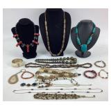 Costume Jewelry: Copper tone metal necklace,