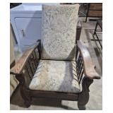 Morris Chair Is Crafted From Solid Oak And