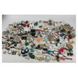 Costume Jewely Pierced Earrings: Studs, Hoops,