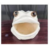 White Ceramic Frog Scrubby Holder
