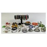 Costume Jewelry Bracelets: PureVida, gold tone