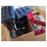 Kitchenware, Textiles, Seat Cushions