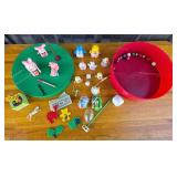 Plastic Wind-Up Toys, Animal Figures, Beads