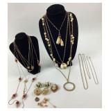 Costume Jewelry: 1/20 12k GF gold tone chain and