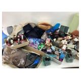 Wiggs,Cosmetics, Nail Polish, Hair Accessories and