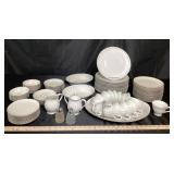 Syracuse Wedding Ring Silhouette Fine China Set