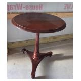 Round Pedestal Side Table With Tripod Base