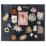 Costume Jewelry Pins: Pearl like grapes, Coro