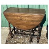 Dark Wood Gateleg Drop-Leaf Table