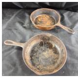 Cast Iron Skillets With Pour Spouts
