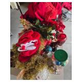 Christmas Decorations With Ornaments, Garland, San