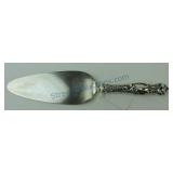 Art Nouveau sterling silver handled pie/cake