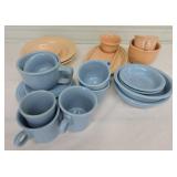 Fiesta Post 86 lot of 23 assorted pieces