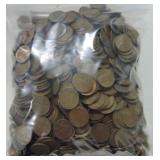 Bag of 1308 Lincoln wheat cents including