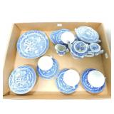 Blue Willow lot of children Blue Willow lot of children