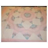 Modern machine made quilt, 100"x94" Modern machine made quilt, 100"x94"