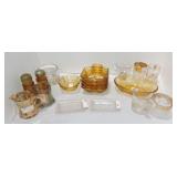 Lot of 18 glass items and souvenirs, various Lot of 18 glass items and souvenirs, various