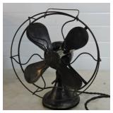 Hunter oscillating fan