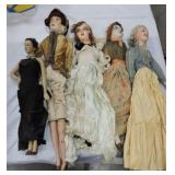 Lot of 5 dolls