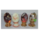 Fenton lot of 4 glass eggs