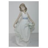 Lladro figure of dancing lady, 10'