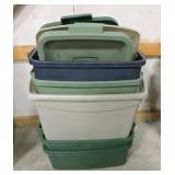 Lot of 5 plastic totes with lids