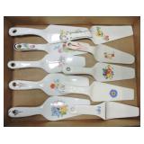 Lot of 10 cake servers by Harker, Oven Serve, and
