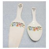 Harker Pottery 'Lattice Flower' cake server and