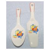Harker Pottery 'Yellow Coffepot' cake server and