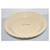Fiesta Post 86 pie baker, ivory, 