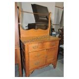 Oak commode with towel bar